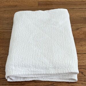 Pottery Barn Kids Organic Cotton Textured White Crib Skirt
